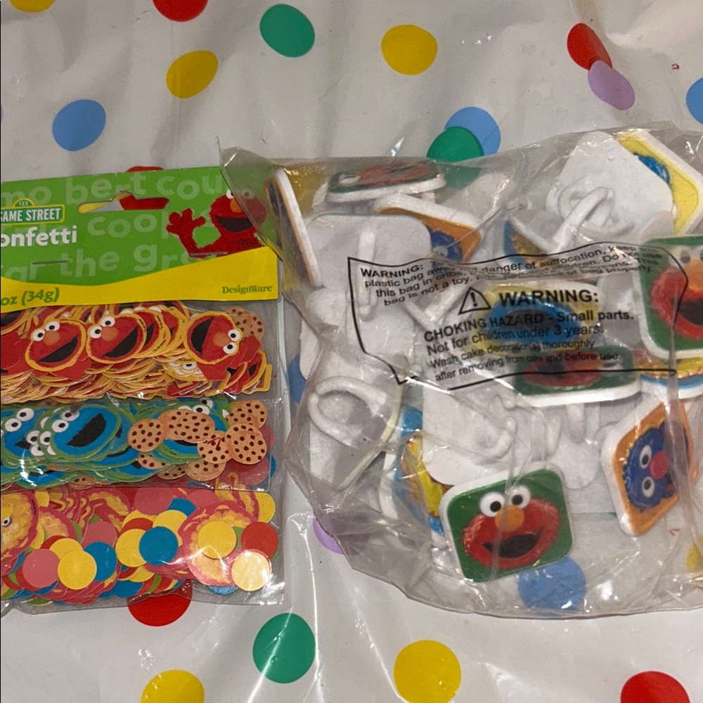 Sesame Street Colorful Party Confetti Set cupcake toppers included